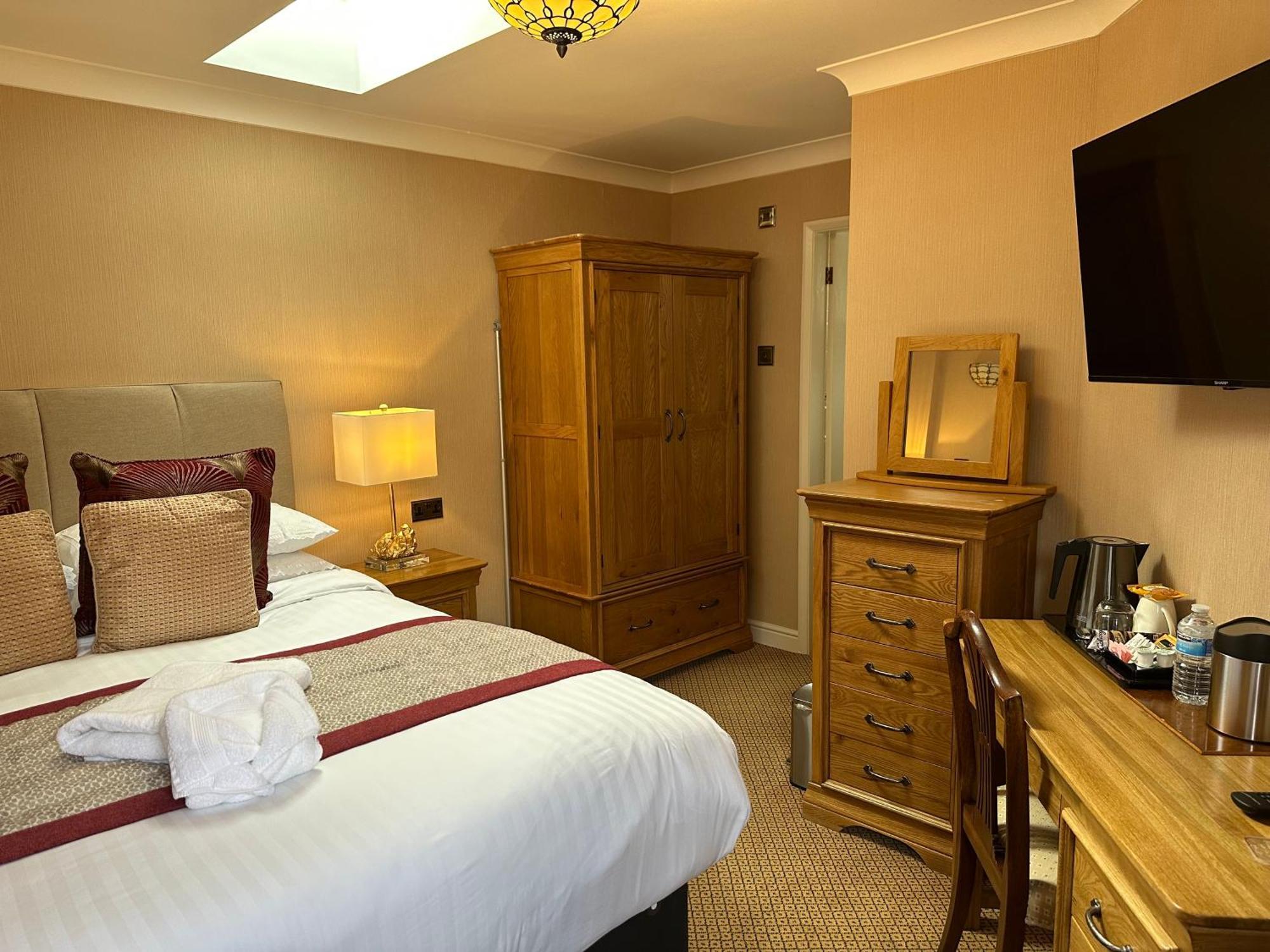 Chester House Guest House Buitenkant foto A room at the hotel